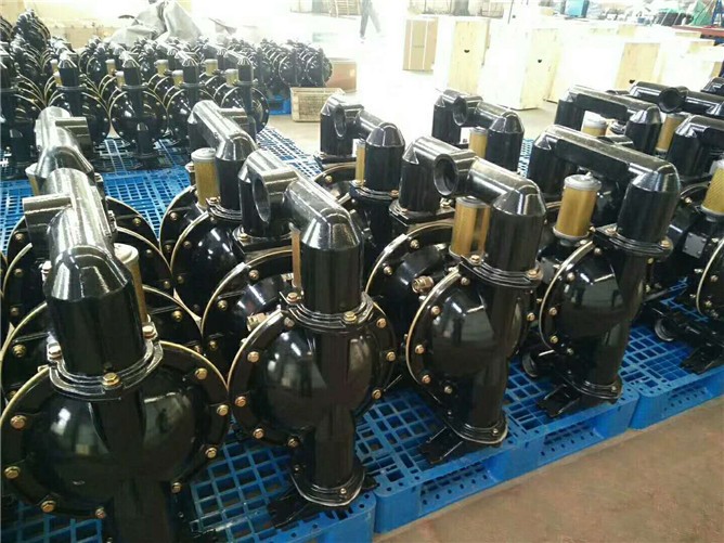 隔膜泵可靈活移動(dòng)BQG350/0.2氣動(dòng)隔膜泵木箱包裝